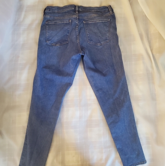 GAP Mid-rise skinny Jeans size 31 - Picture 4 of 8